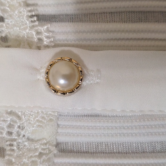 NWOT Vintage Style Victorian Pleated Button Down Shirt Long Sleeve - Picture 6 of 11